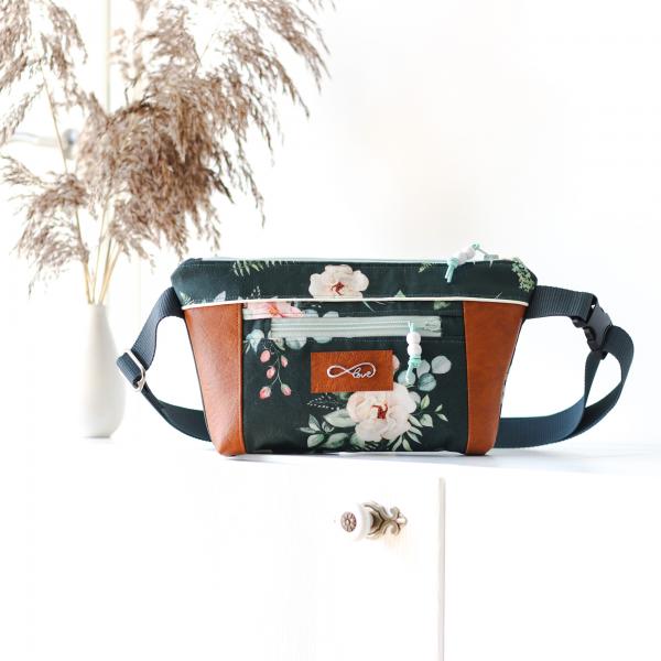 Nähbox Gürteltasche 'Ida' - Aquarell dunkelgrün
