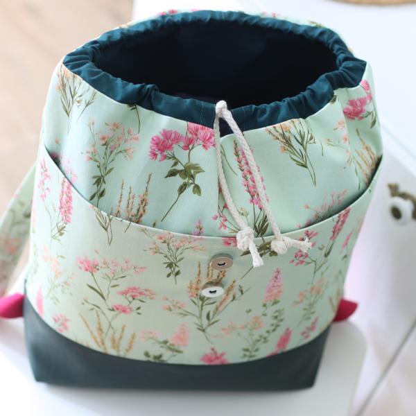 Nähbox Rucksack - Pastellblüten inkl. Labelset 'Floral'