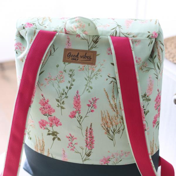 Nähbox Rucksack - Pastellblüten inkl. Labelset 'Floral'