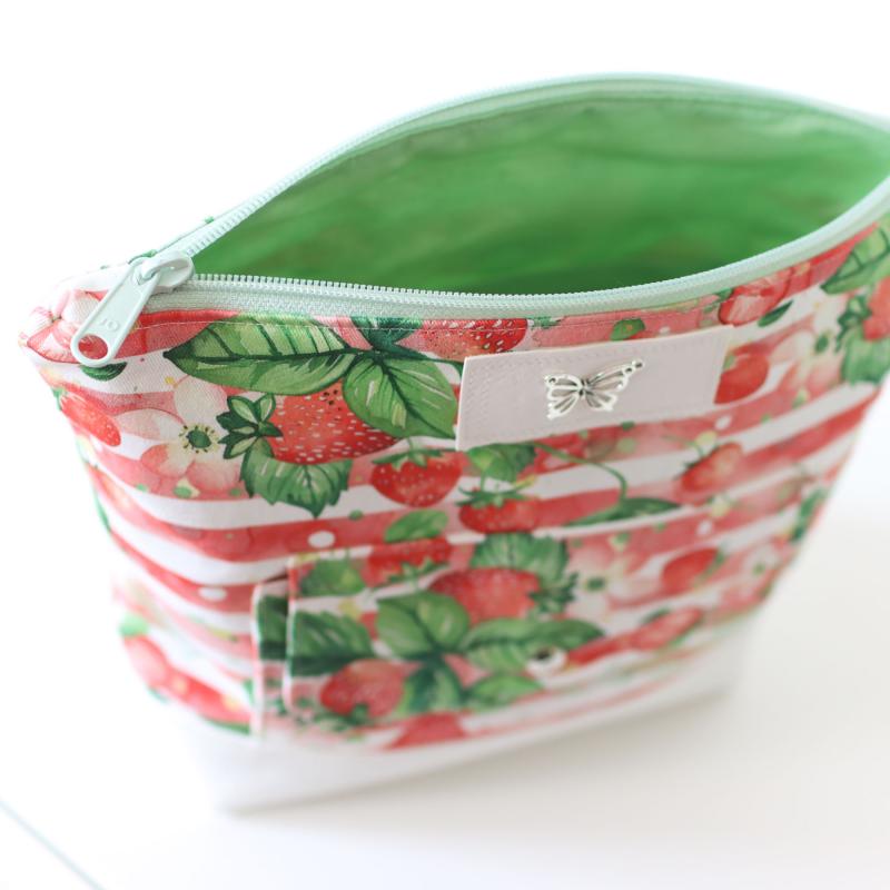 Nähbox große Kosmetiktasche - Erdbeere