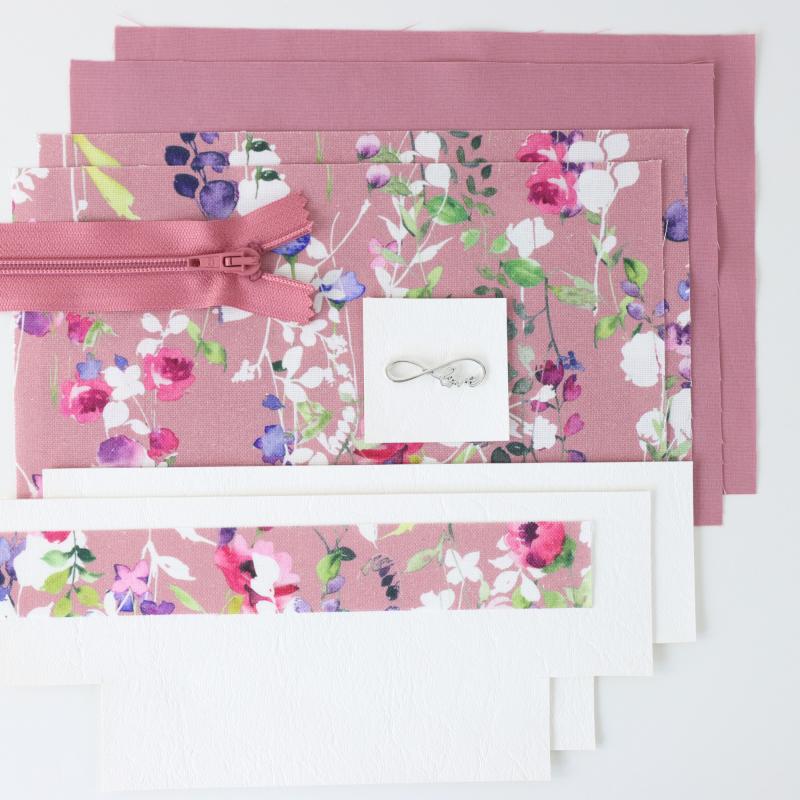 Nähbox Kosmetiktasche - Romantic Flowers Rosa