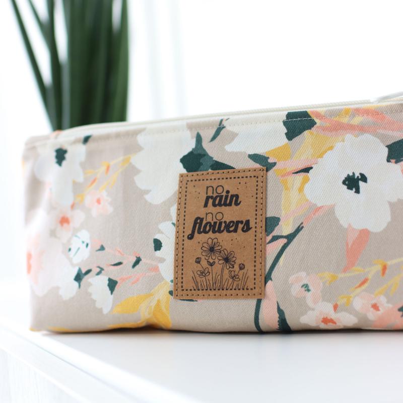 Nähset Zipperbag - Blumen korall inkl. Labelset 'Floral'