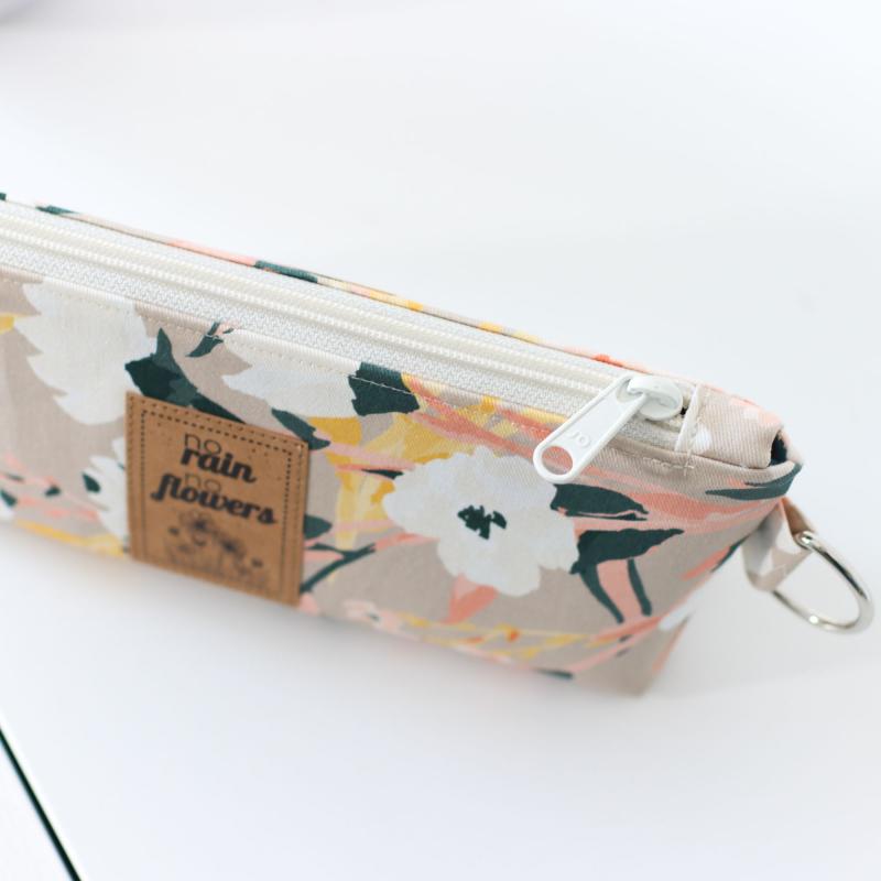 Nähset Zipperbag - Blumen korall inkl. Labelset 'Floral'