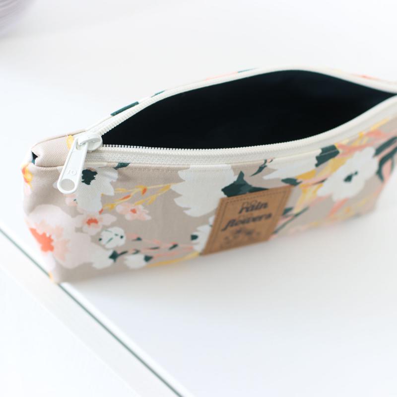 Nähset Zipperbag - Blumen korall inkl. Labelset 'Floral'