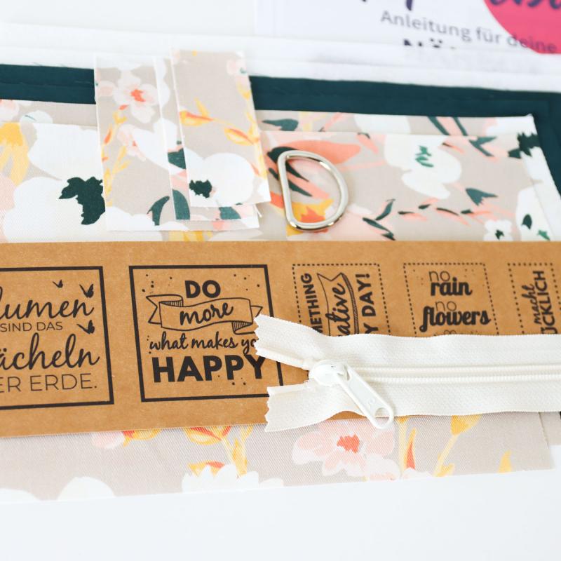 Nähset Zipperbag - Blumen korall inkl. Labelset 'Floral'