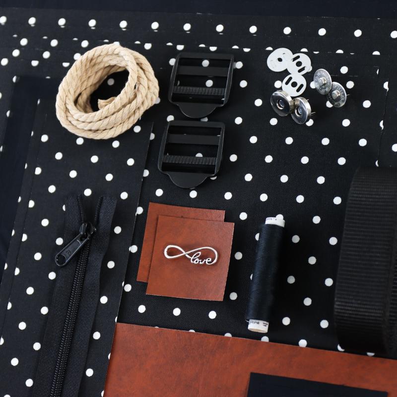 Nähbox Rucksack - Punkte schwarz